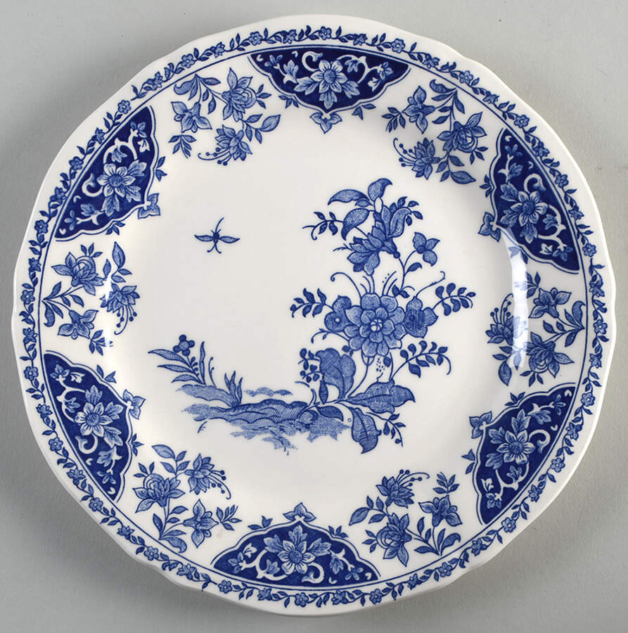 Delft Blue Luncheon Plate by Faiencerie De Gien-1