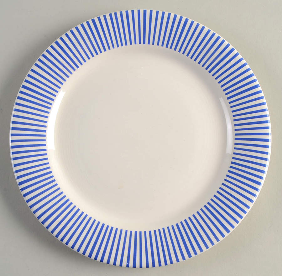 La Ronde Des Fruits Luncheon Plate by Faiencerie De Gien-1