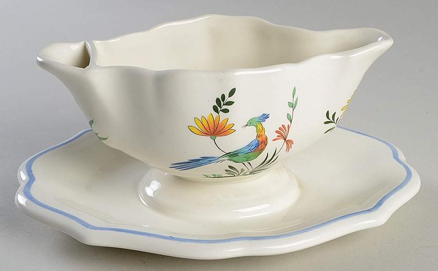 Oiseaux de Paradis Gravy Boat with Attached Underplate by Faiencerie De Gien-1