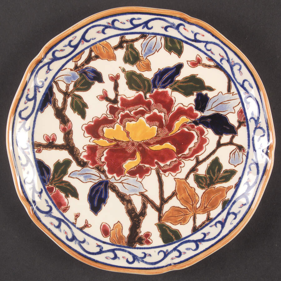 Pivoines Salad Plate by Faiencerie De Gien-1