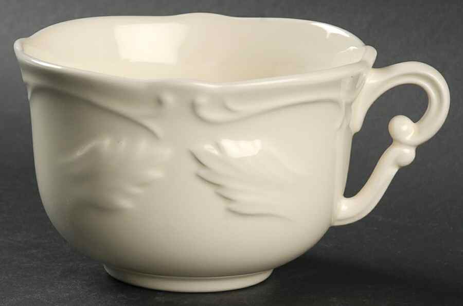 Rocaille (Cream) Breakfast Cup by Faiencerie De Gien-1