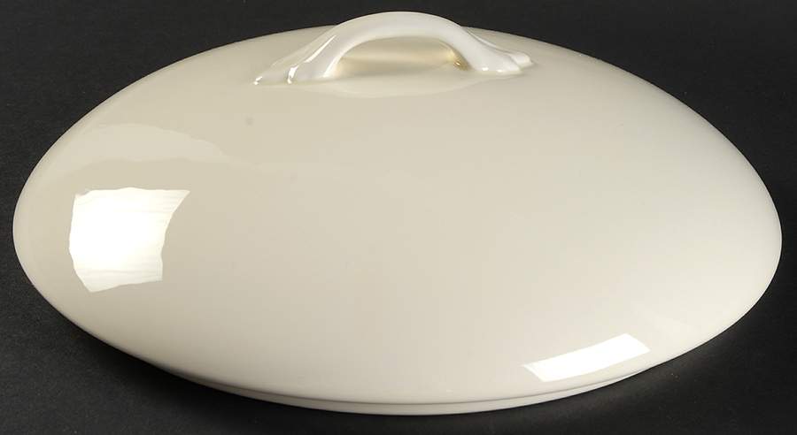Rocaille (Cream) Lid for Round Vegetable by Faiencerie De Gien-1