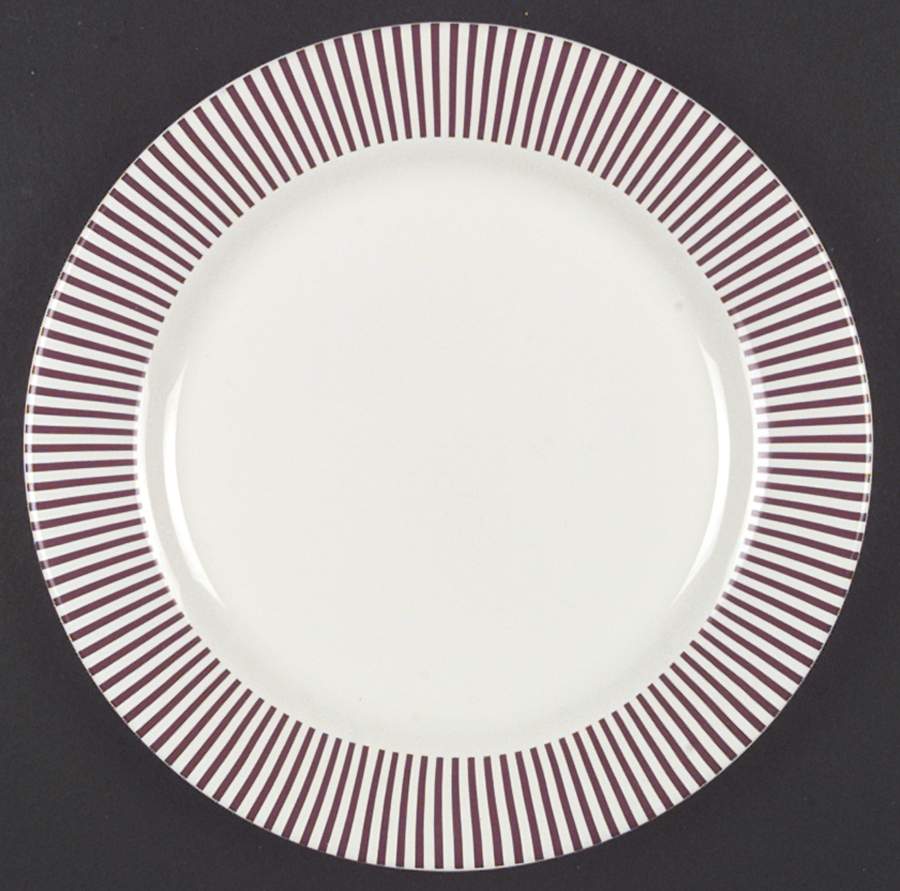 Soleil Rouge Dinner Plate by Faiencerie De Gien-1