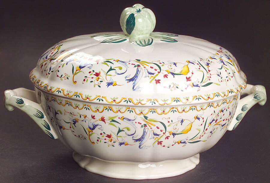Toscana Round Covered Vegetable by Faiencerie De Gien-1