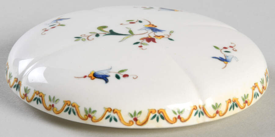 Toscana Lid for 3" Candy Box by Faiencerie De Gien-1