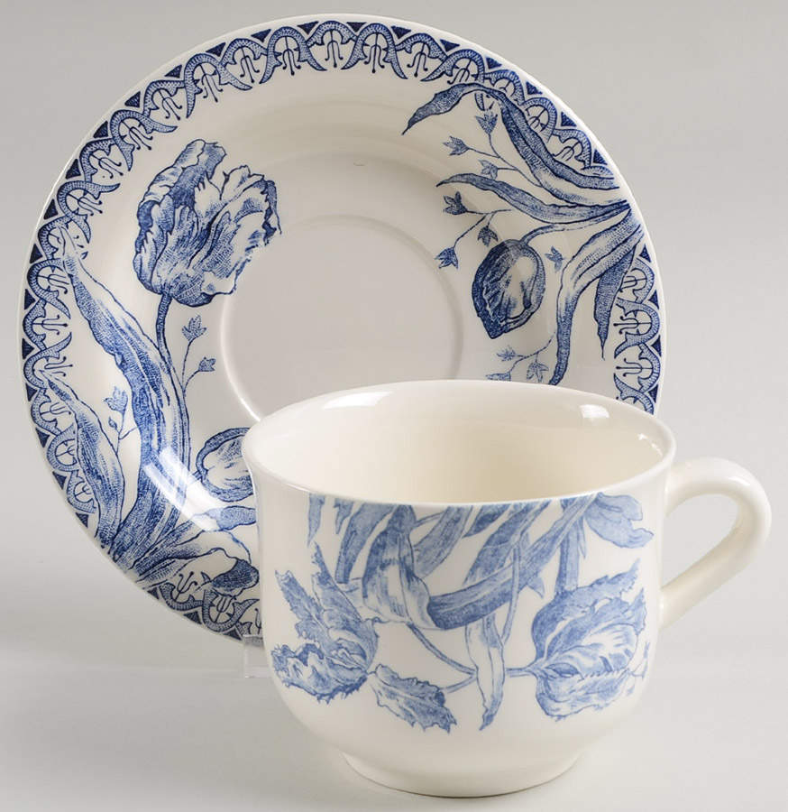 Tulipes Breakfast Cup & Saucer Set by Faiencerie De Gien-1
