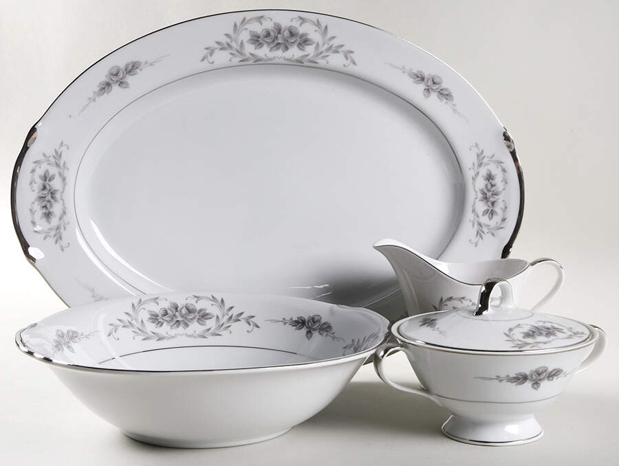 Elsinore 5 Piece Hostess Set by Gildhar-1