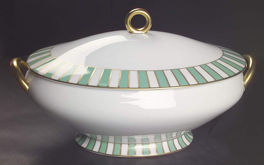 Amadeus Green Oval Tureen & Lid by Ginori 1735-1