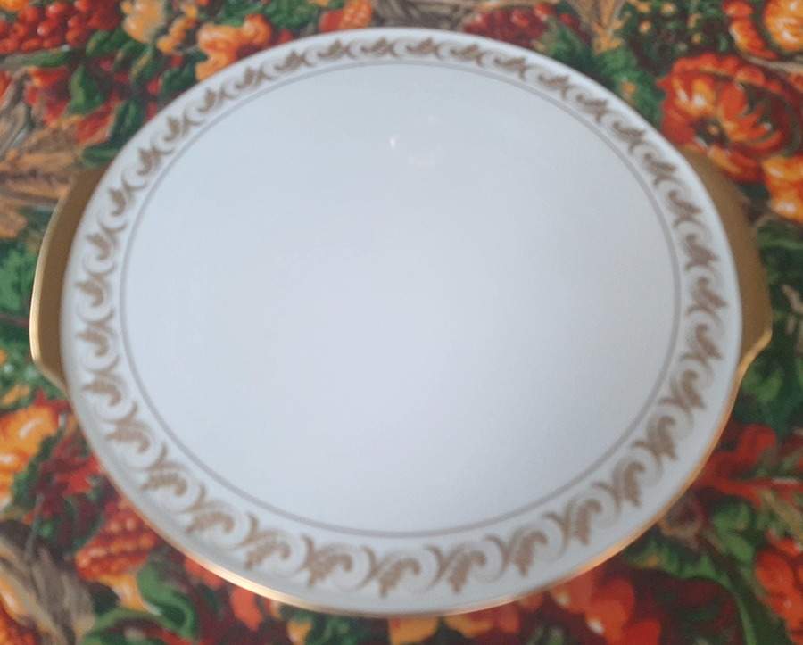 Aosta Handled Cake Plate by Ginori 1735-1