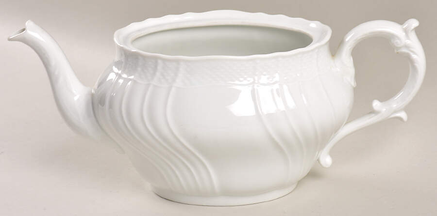 Bianco White (Vecchio Ginori Shape) Teapot No Lid by Ginori 1735-1