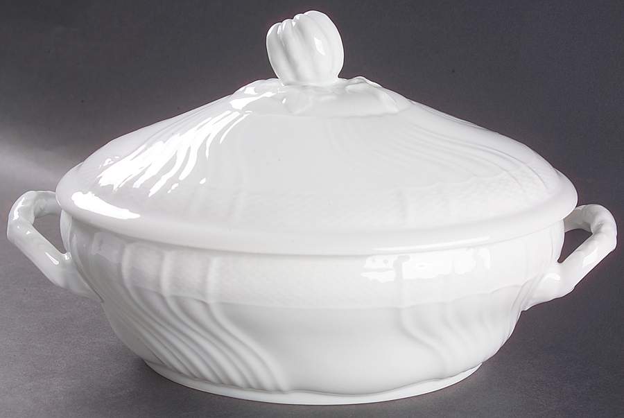 Bianco White (Vecchio Ginori Shape) Oval Covered Vegetable by Ginori 1735-1