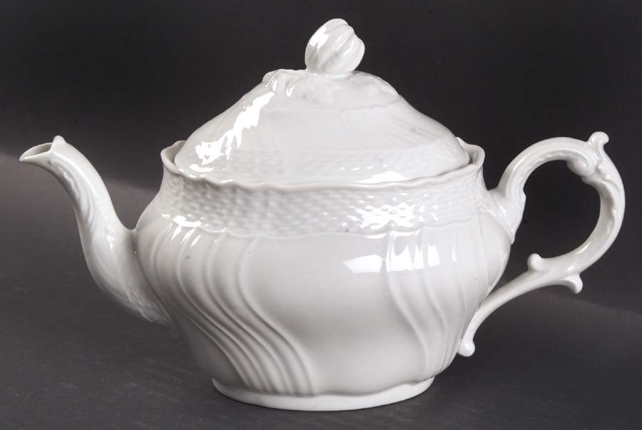 Bianco White (Vecchio Ginori Shape) Mini Teapot & Lid by Ginori 1735-1