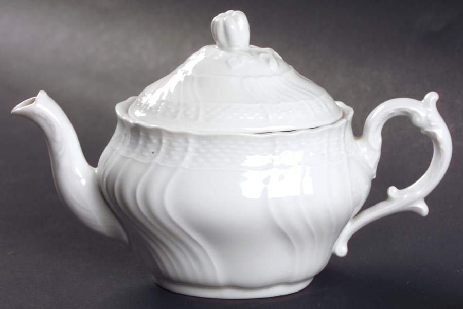 Bianco White (Vecchio Ginori Shape) Individual Teapot & Lid by Ginori 1735-1