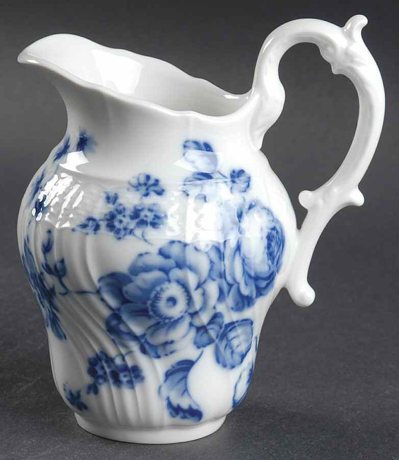 Blue Rose Creamer by Ginori 1735-1