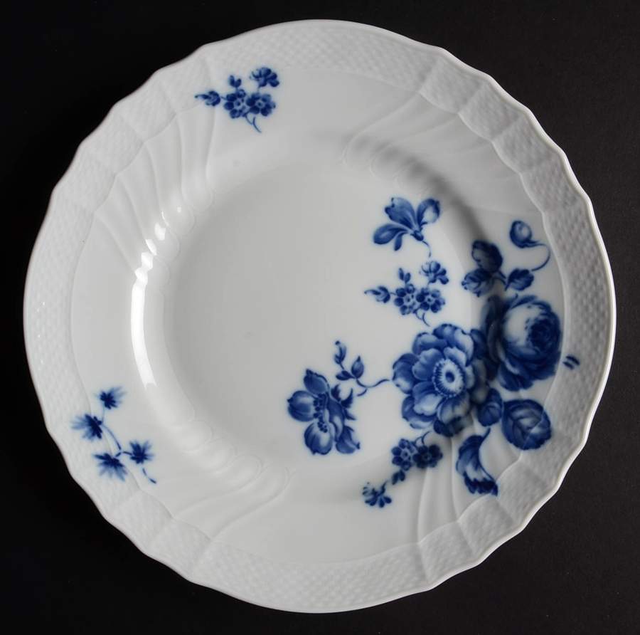 Blue Rose Salad Plate by Ginori 1735-1