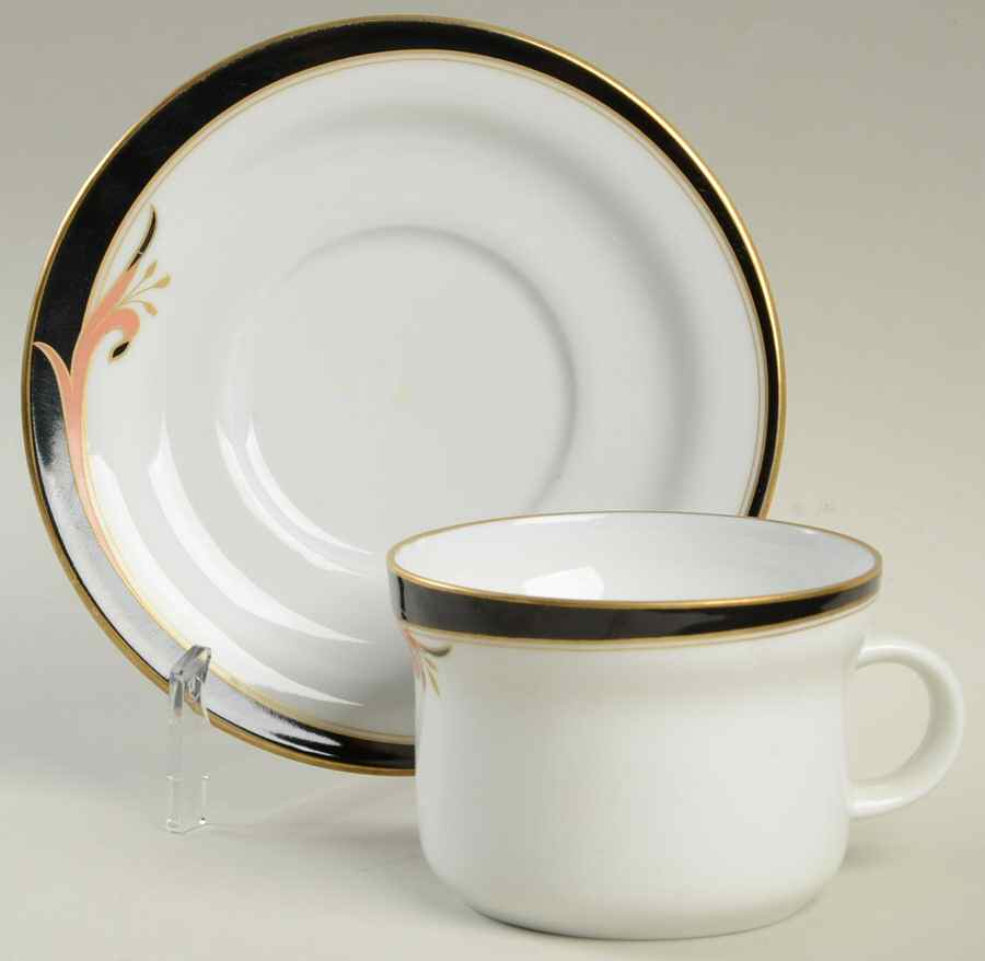 Bolero Flat Cup & Saucer Set by Ginori 1735-1