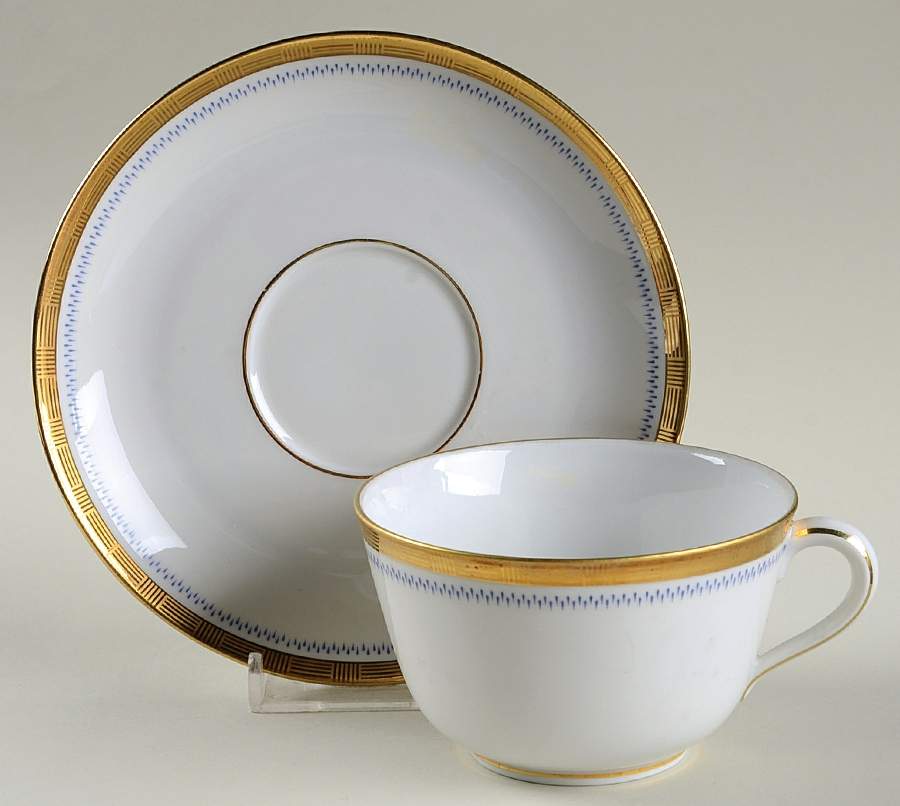Campania Flat Cup & Saucer Set by Ginori 1735-1