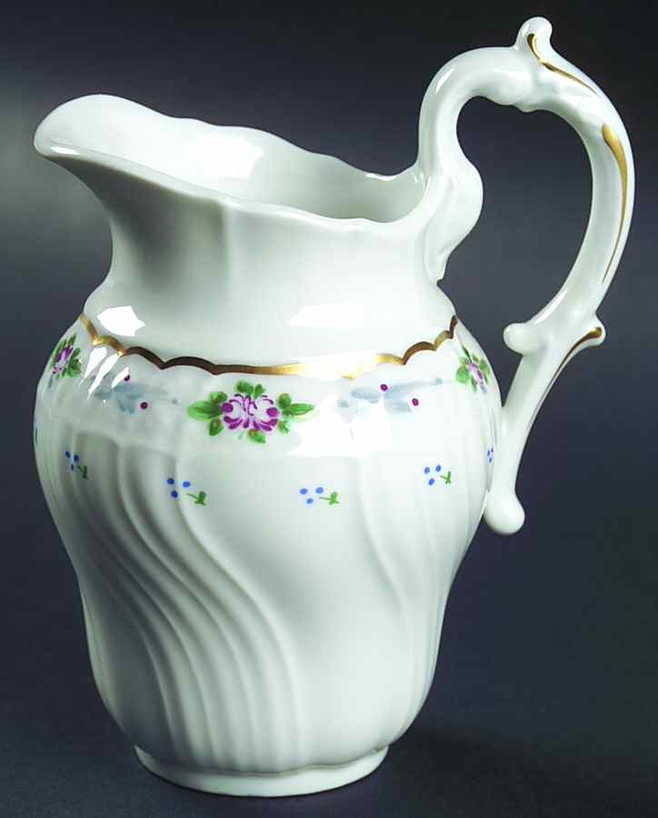 Capri (Scalloped Edge) Creamer by Ginori 1735-1