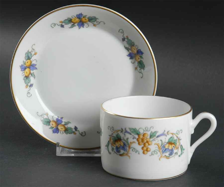 Capri (Smooth Edge) Flat Cup & Saucer Set by Ginori 1735-1