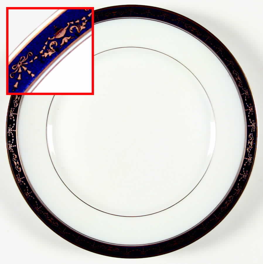 Castello Dinner Plate by Ginori 1735-1