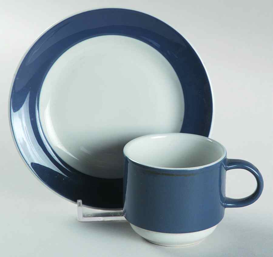 Colonna Flat Demitasse Cup & Saucer Set by Ginori 1735-1