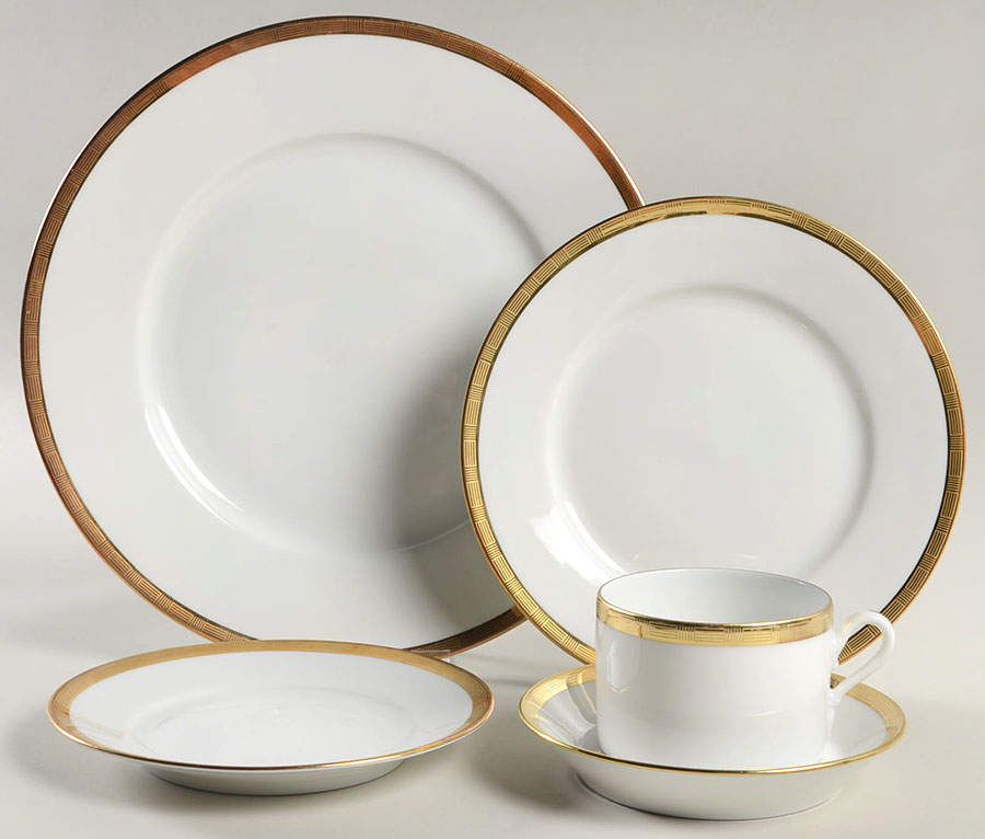 Dorato 5 Piece Place Setting by Ginori 1735-1