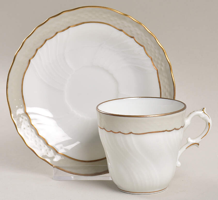 Eminence Flat Demitasse Cup & Saucer Set by Ginori 1735-1