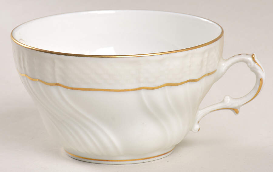 Eminence Flat Cup by Ginori 1735-1
