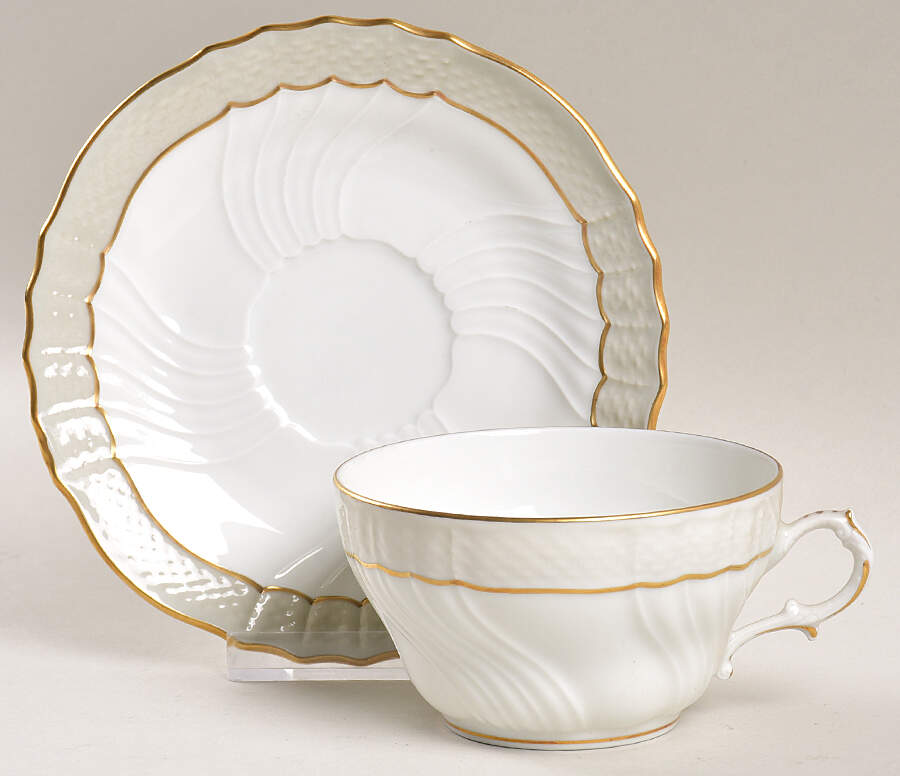 Eminence Flat Cup & Saucer Set by Ginori 1735-1