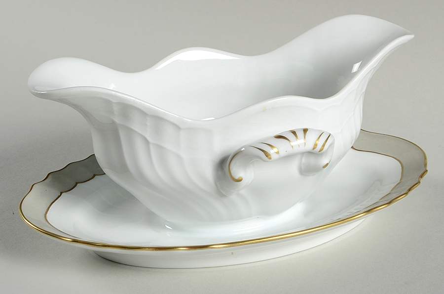 Eminence Gravy Boat with Attached Underplate by Ginori 1735-1
