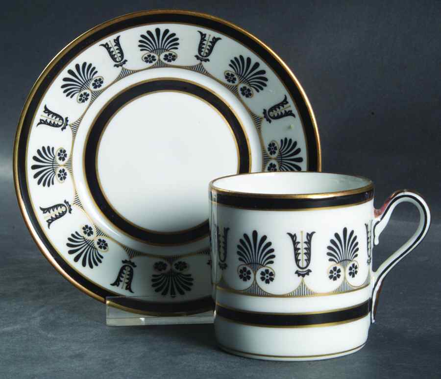 Ercolano Black Flat Demitasse Cup & Saucer Set by Ginori 1735-1