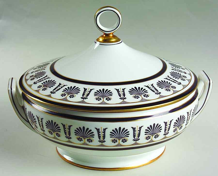 Ercolano Black Round Covered Vegetable by Ginori 1735-1