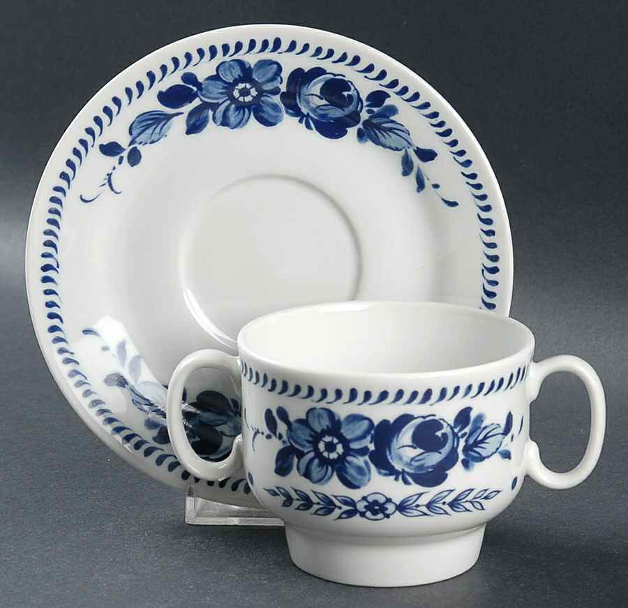 GIN40 Flat Bouillon Cup & Saucer by Ginori 1735-1