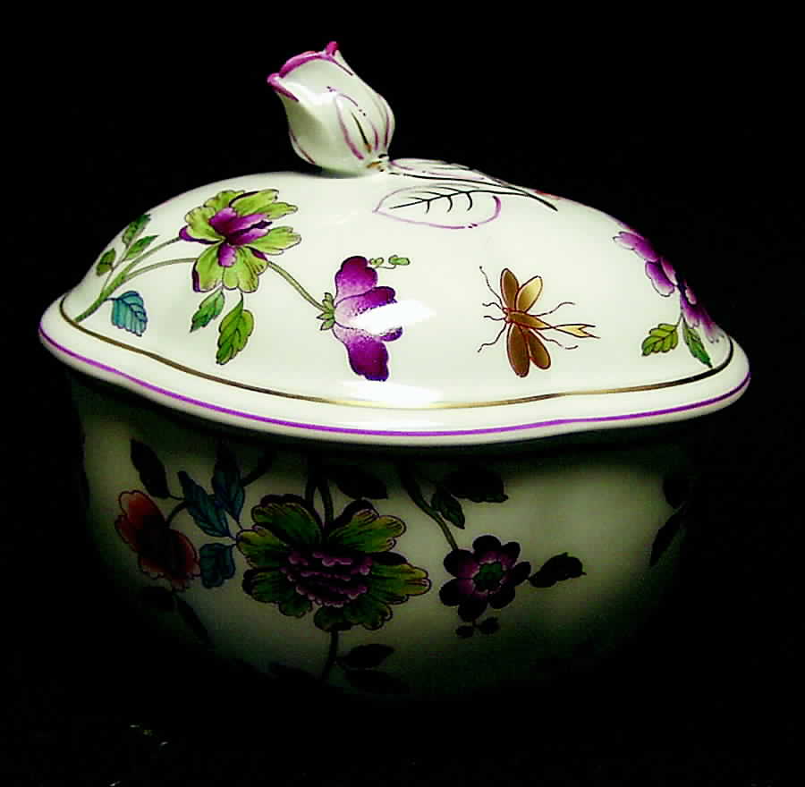 Granduca Coreana Oval Box & Lid by Ginori 1735-1