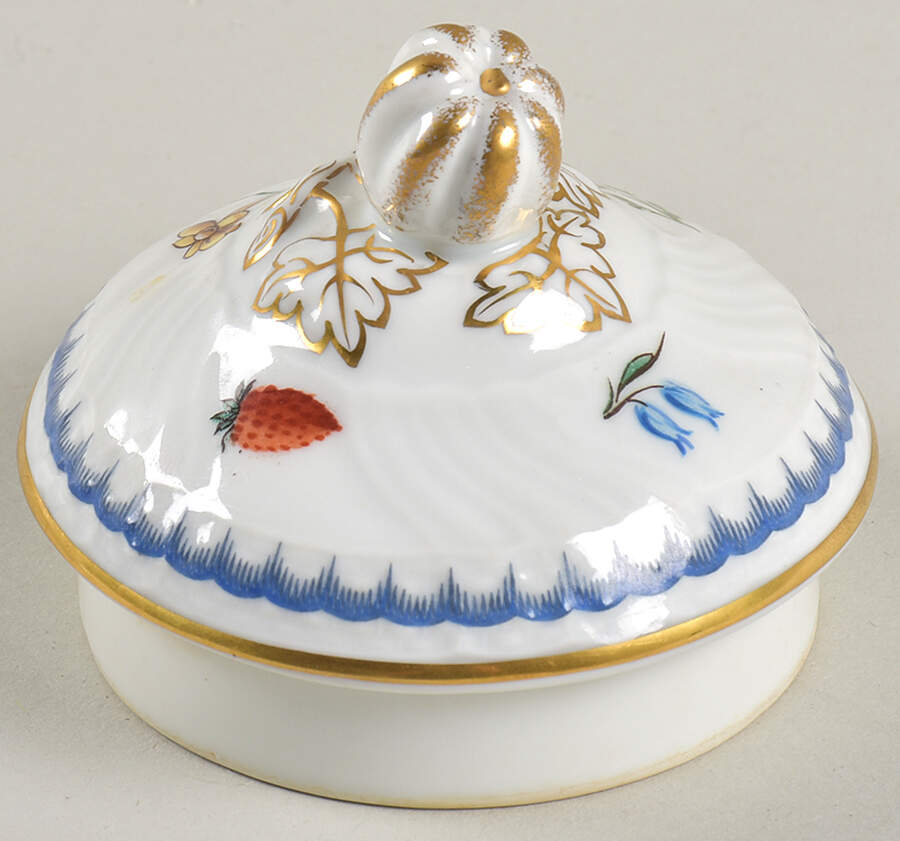 Italian Fruits (Antico Doccia) Lid for Coffee Pot by Ginori 1735-1
