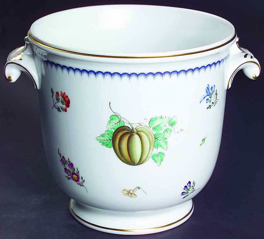 Italian Fruits (Antico Doccia) Large Cachepot by Ginori 1735-1