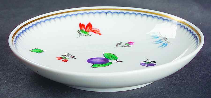 Italian Fruits (Antico Doccia) 5" Round Nut Dish by Ginori 1735-1