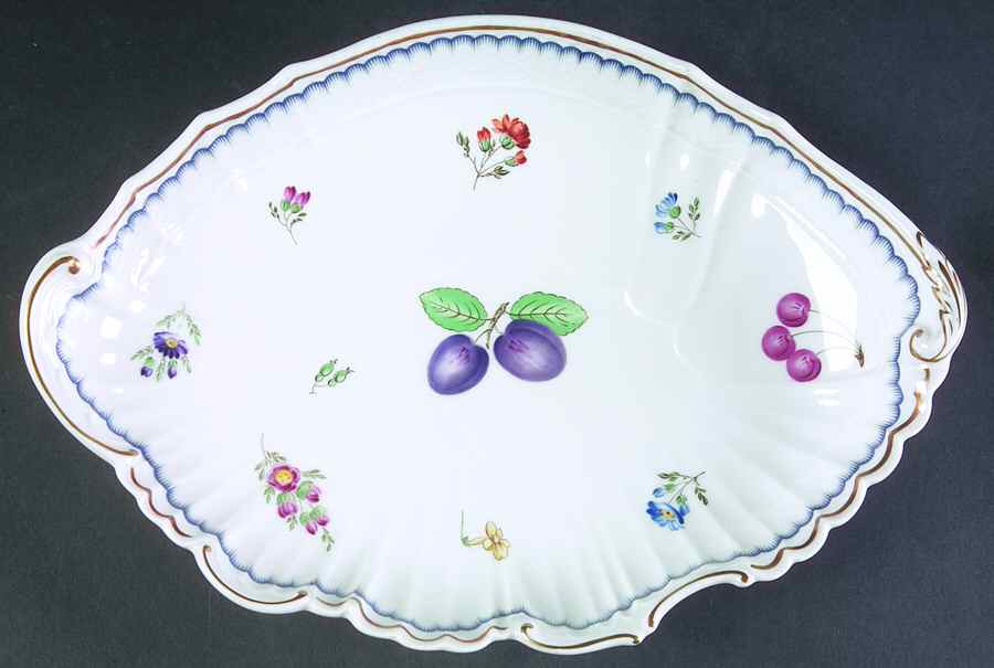 Italian Fruits (Antico Doccia) 11" Oval Fluted Tray by Ginori 1735-1