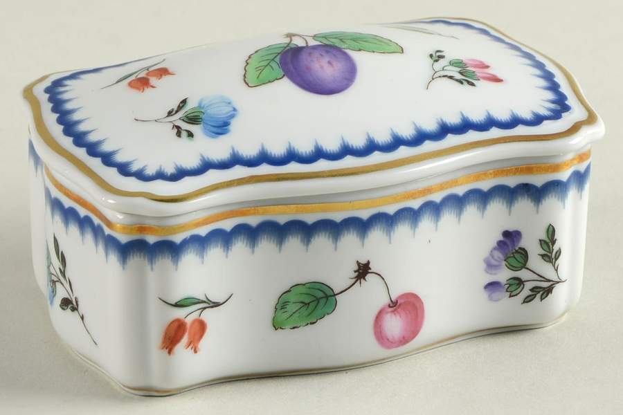 Italian Fruits (Antico Doccia) 4" Rectangular Box & Lid by Ginori 1735-1