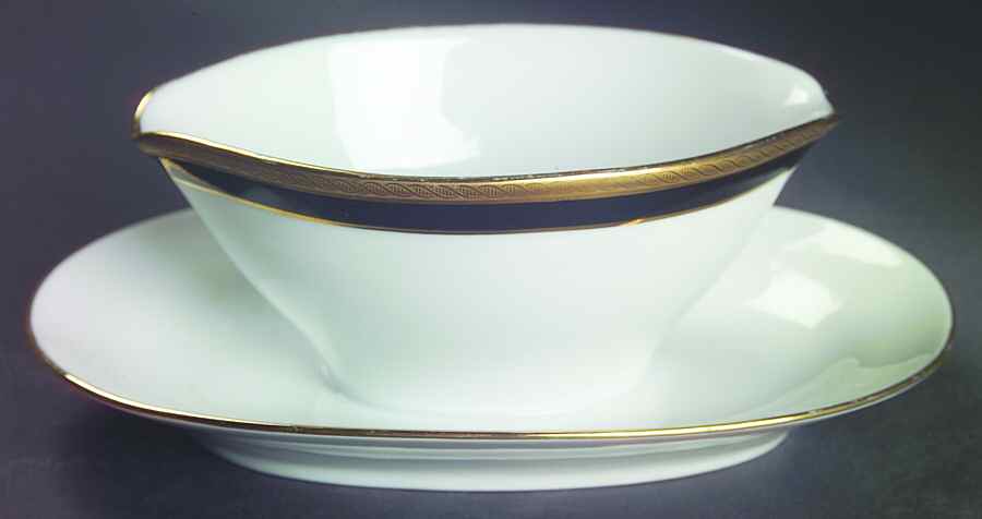 Palermo Black Gravy Boat with Attached Underplate by Ginori 1735-1