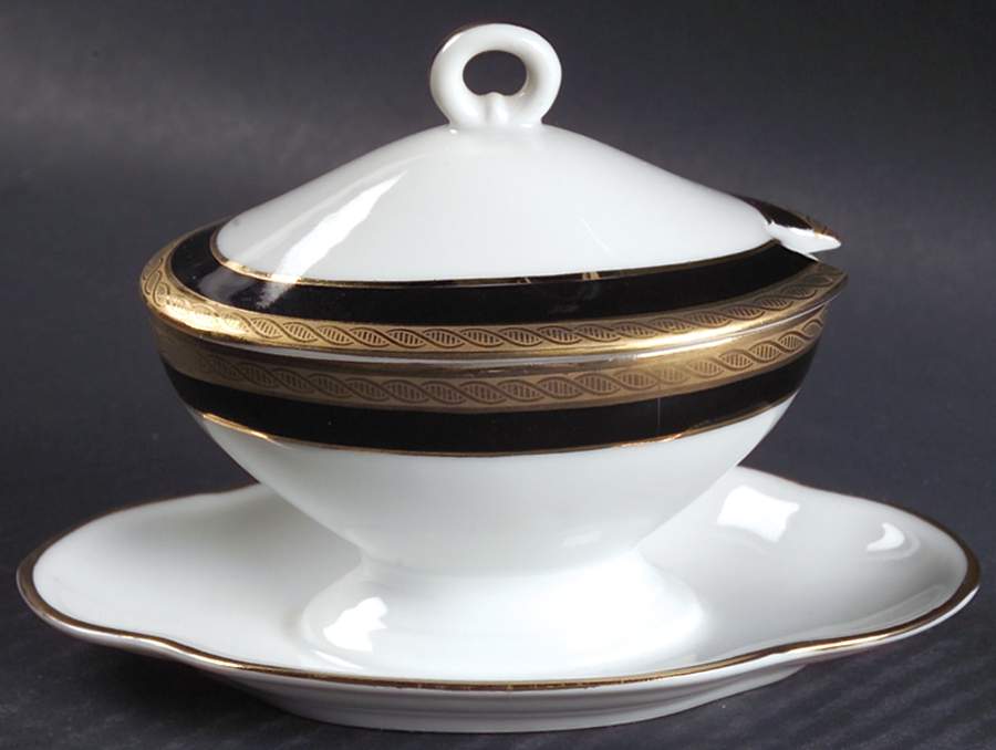 Palermo Black Oval Mustard W/Lid & Attached Underplate by Ginori 1735-1