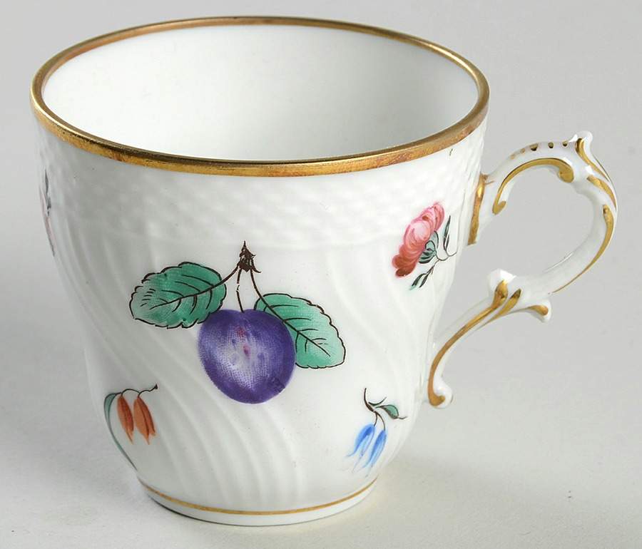 Perugia (White) Flat Demitasse Cup by Ginori 1735-1