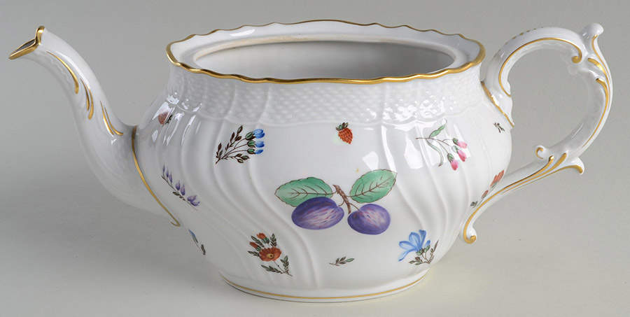 Perugia (White) Teapot No Lid by Ginori 1735-1