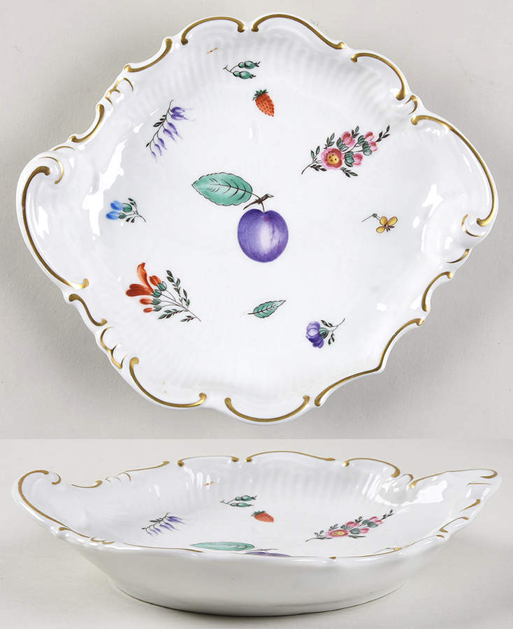 Perugia (White) Bon Bon by Ginori 1735-1
