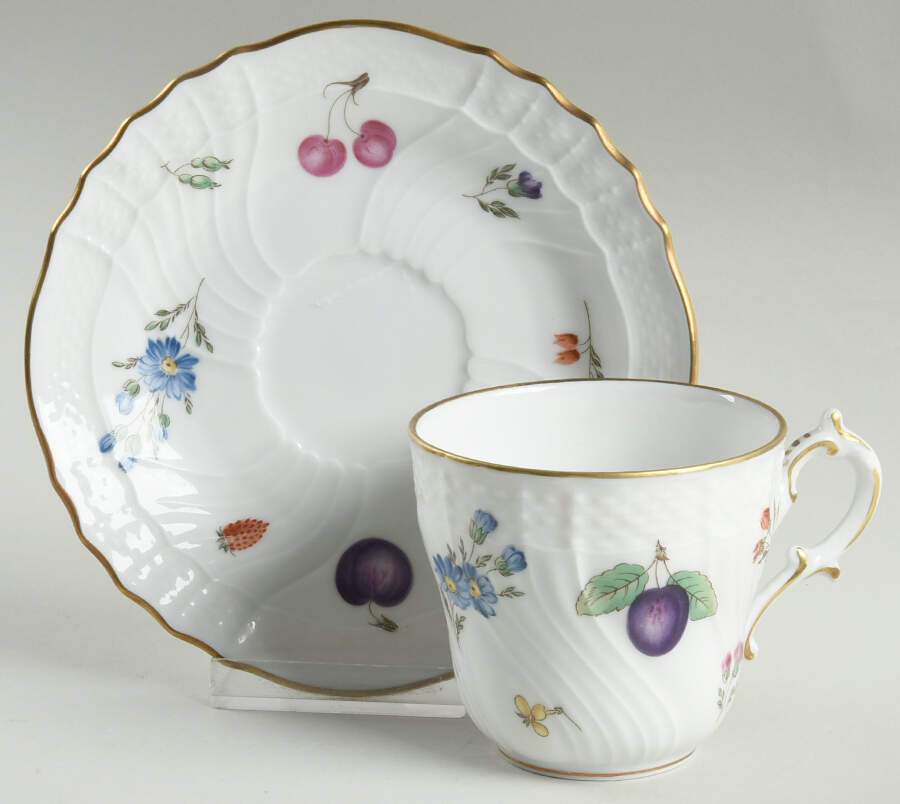 Perugia (White) Flat Cup & Saucer Set by Ginori 1735-1