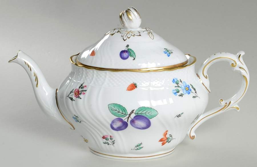 Perugia (White) Teapot & Lid by Ginori 1735-1