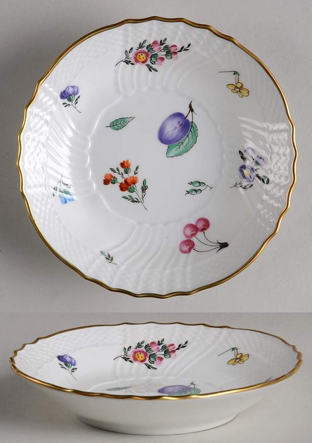 Perugia (White) Fruit/Dessert (Sauce) Bowl by Ginori 1735-1