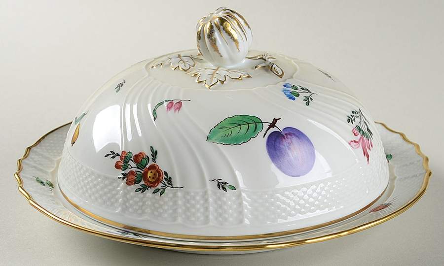 Perugia (White) Muffin Dish & Lid by Ginori 1735-1