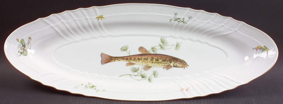 Quenelle (Scalloped) Fish Platter by Ginori 1735-1