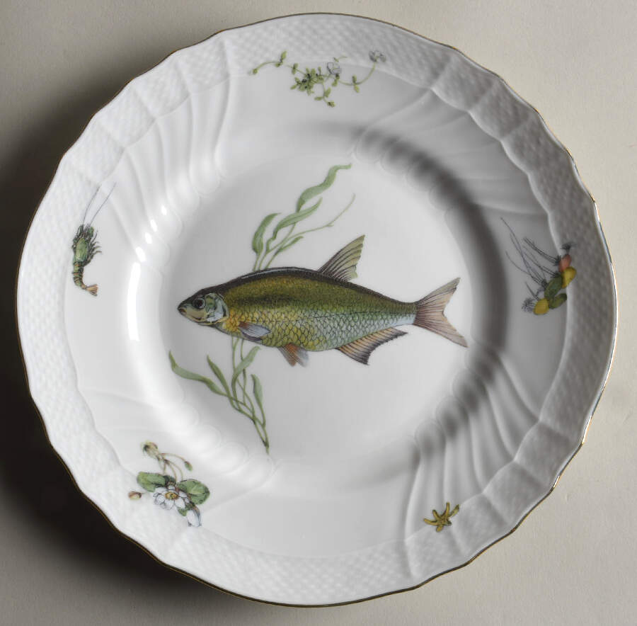 Quenelle (Scalloped) Luncheon Plate by Ginori 1735-1